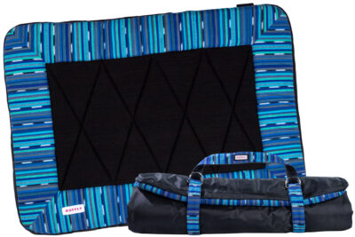 Medium dog bedroll for travel in shades of blue and black